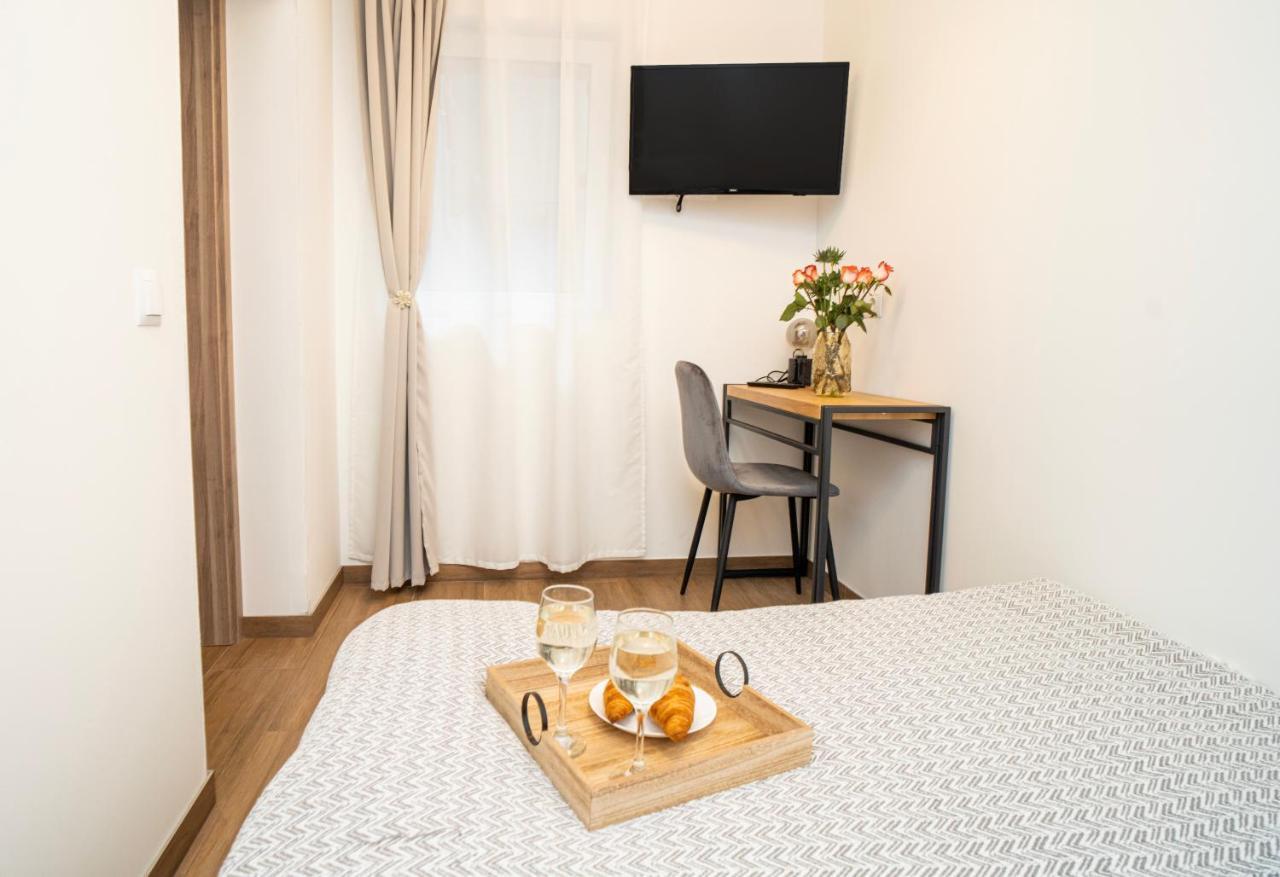Downhill Apartment On The Groundfloor Kaunas Exterior foto