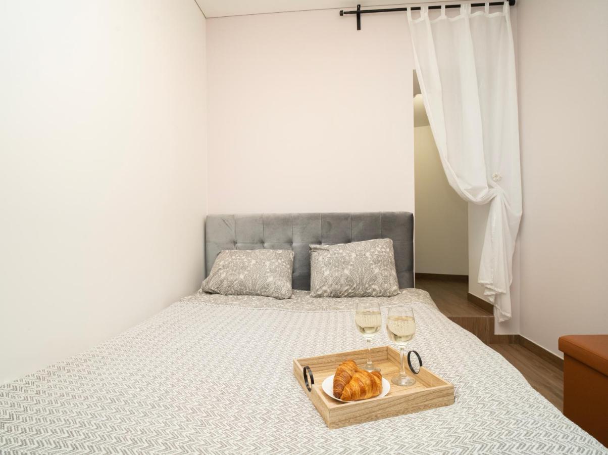 Downhill Apartment On The Groundfloor Kaunas Exterior foto
